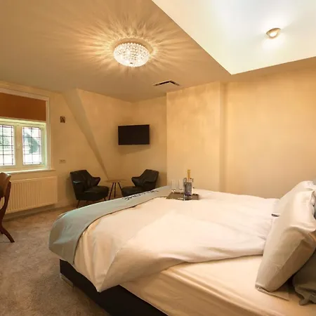 Central Bruges B&B Bed & Breakfast 2*