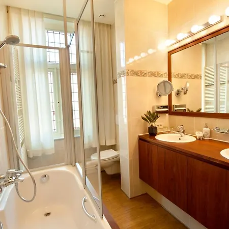 Bed & Breakfast Central Bruges B&B 2*